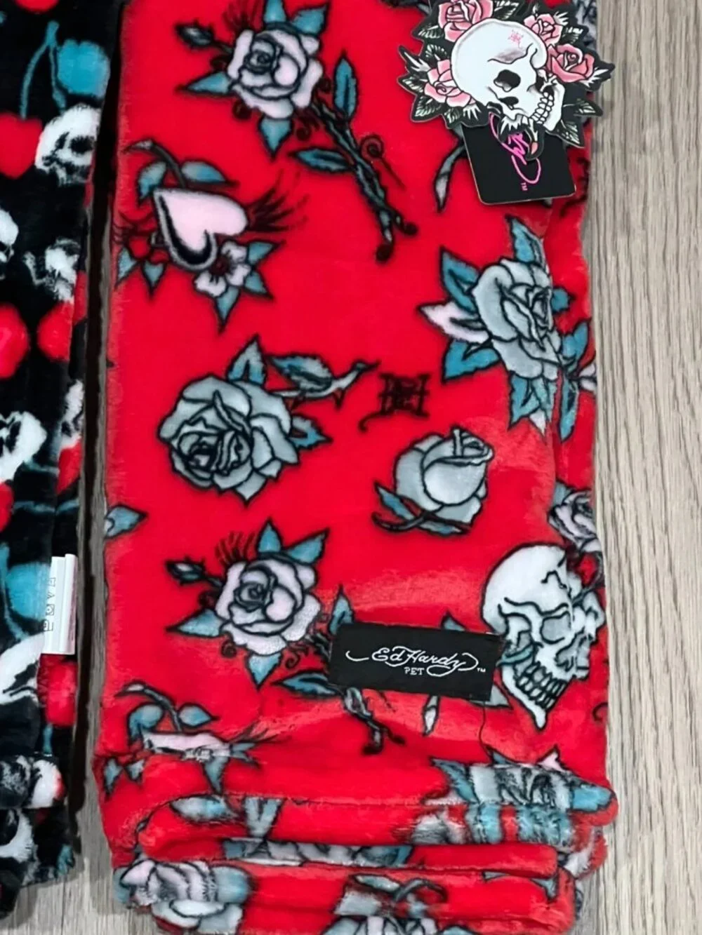 ED HARDY Pet Throw Blanket Set 27x44 Black Red Cherries Skulls Roses Y2K Dog NWT